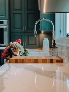 white quartz countertops