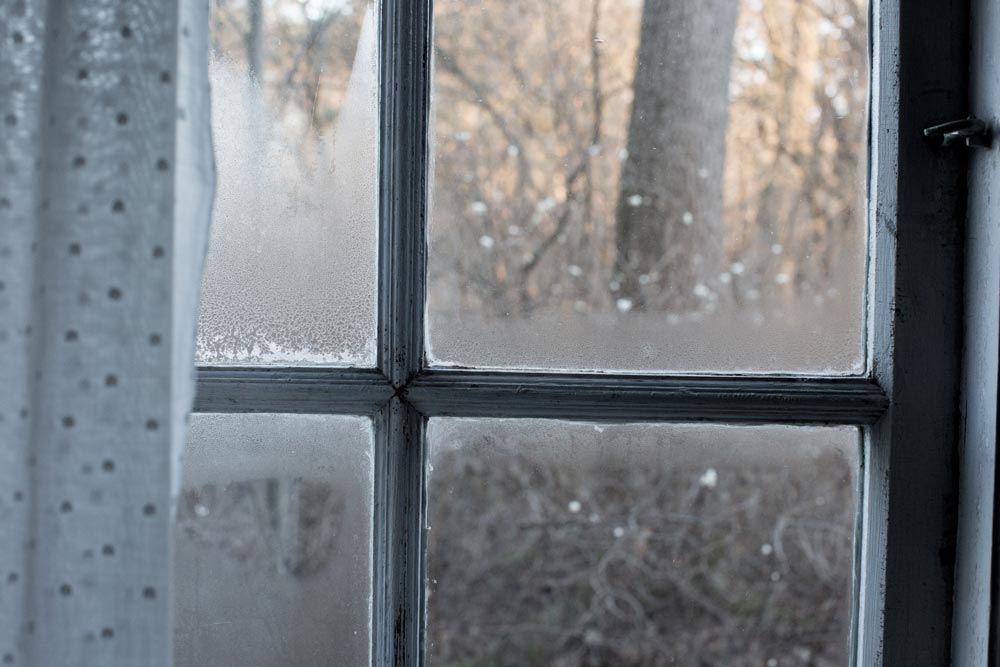 What is Collapsed Glass, and Can It Be Repaired?