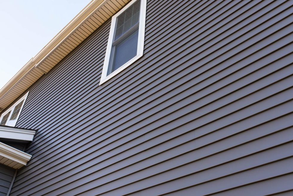Is Dark Vinyl Siding a Good Idea for My Home? Zeeland Lumber